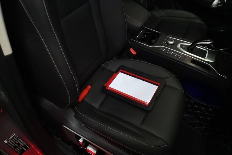 Used Wey VV6 2018 2.0T Two-Wheel-Drive Ultra-Luxury Version China V Standard