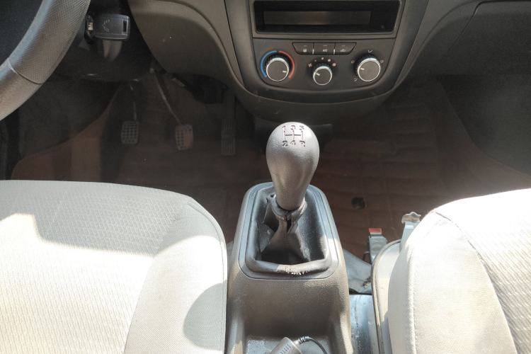 Used Wuling Rongguang S 2021 1.2L Base Model Window-Sealed 5-Seat LSI Car