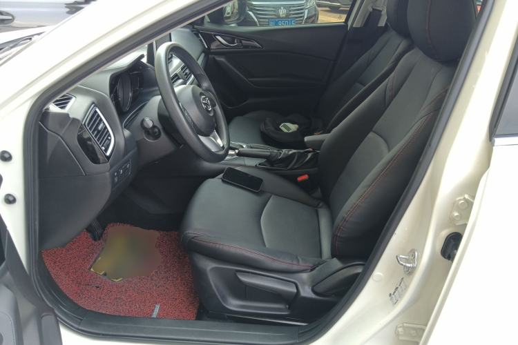 Used Mazda 3 Axela 2014 Sedan 1.5L Automatic Comfort Model Left Front Seat