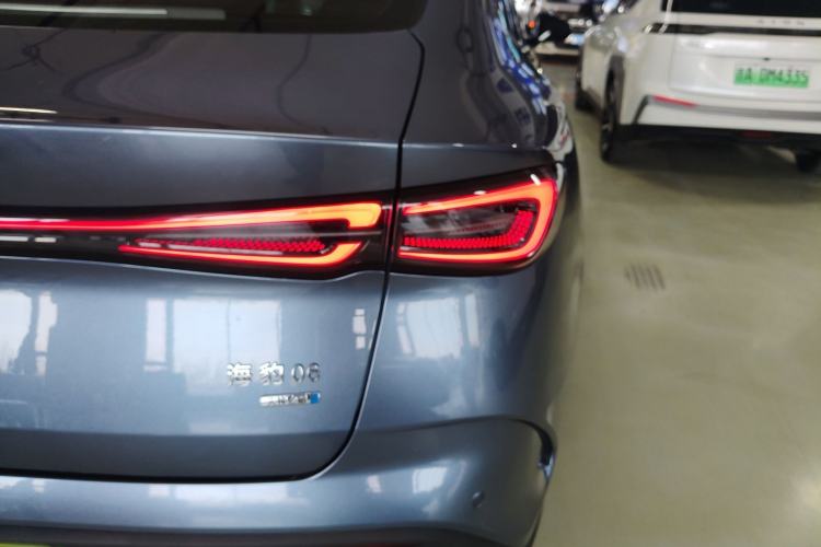 Used BYD Seal 06 New Energy 2025 DM-i Smart Drive 80KM Luxury Model Right Rear Taillight