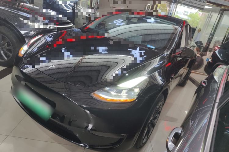 Used Tesla Model Y 2023 Long-Range All-Wheel-Drive Version