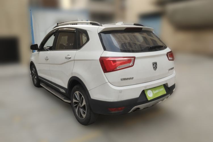 Used Baojun 560 2015 1.8L manual luxury version