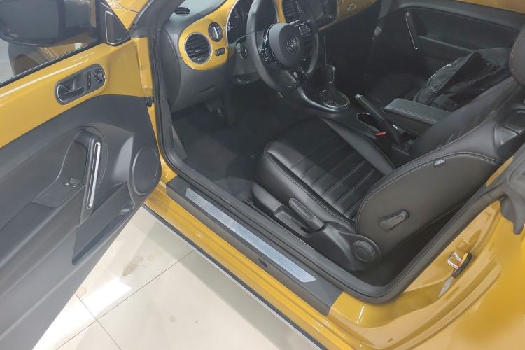 Used Volkswagen Beetle 2016 280TSI Dune Off-Road Edition Driver Seat