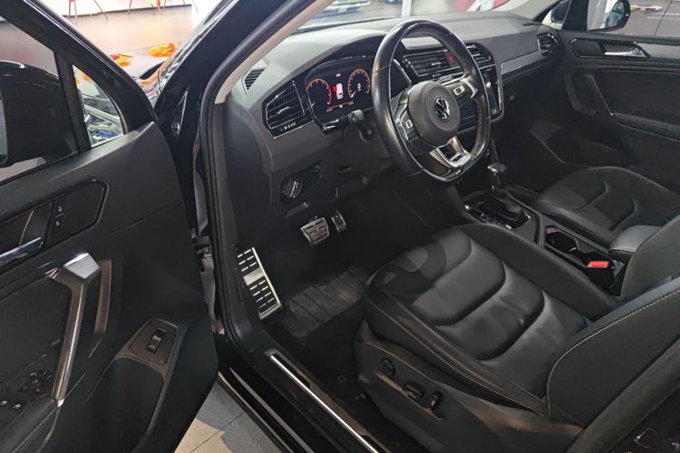 Used Volkswagen Tiguan L 2021 330TSI Automatic Two-Wheel Drive R-Line Enhanced Edition