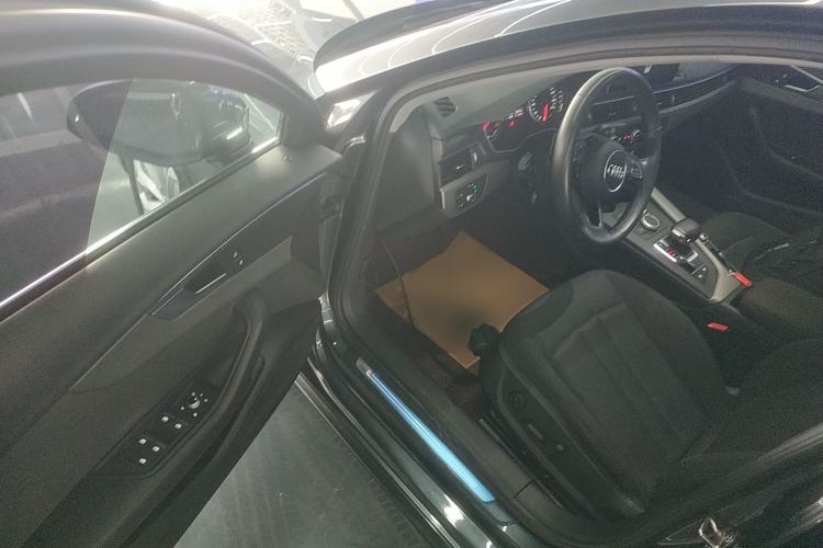 Used Audi A4L 2019 40 TFSI Ambition China VI