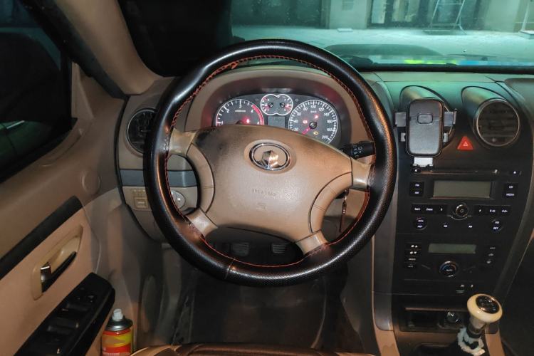 Used Haval H3 2010 Leading Edition 2.5 TCI Two-Wheel Drive Comfort Model Steering Wheel