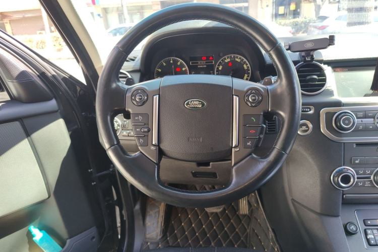 Used Land Rover Discovery 2016 3.0 SC Obsidian Black Heritage Edition HSE