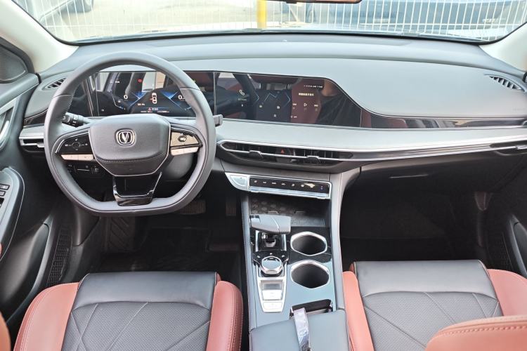 Used CHANGAN Eado 2022 PLUS Blue Whale NE 1.4T GDI DCT Flagship Edition
