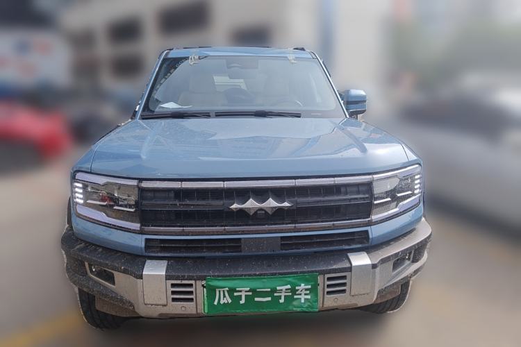 Used Formula Leopard 5 2023 Explore Edition