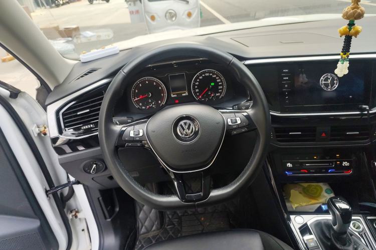 Used Volkswagen Tayron 2020 280TSI Two-Wheel Drive Luxury Connect Edition Steering Wheel