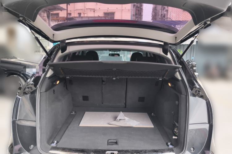 Used Audi Q5 2013 40 TFSI Technology Edition Trunk