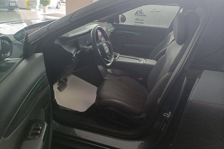 Used Lynk & Co 07 2024 EM-P 126 Long-Range Ultra
