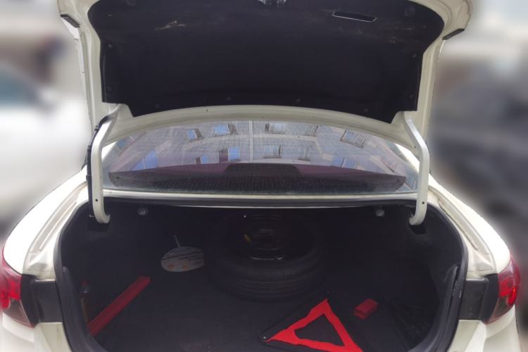 Used Mazda Atenza 2015 2.0L Blue Sky Luxury Edition