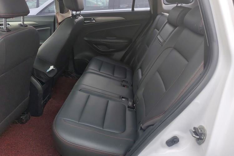 Used CHANGAN CS75 2016 1.8T Automatic Elite Model China V Standard Left Rear Seat