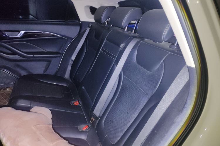 Used Bestune B70 2022 Third Generation 1.5T Automatic Premium Edition Left Rear Seat