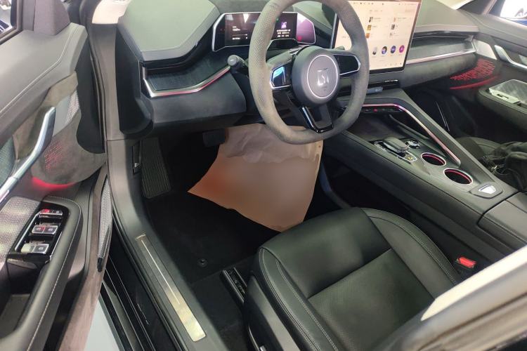 Used Zeekr 001 2022 Long-Range Dual-Motor WE Edition Driver Seat