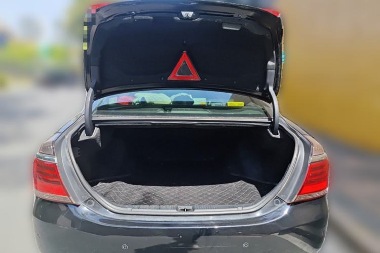 Used Toyota Crown 2012 2.5L Royal Leather Edition
