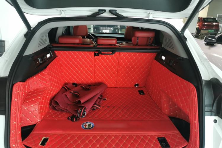 Used Alfa Romeo Stelvio 2017 2.0T 200HP Elite Edition
