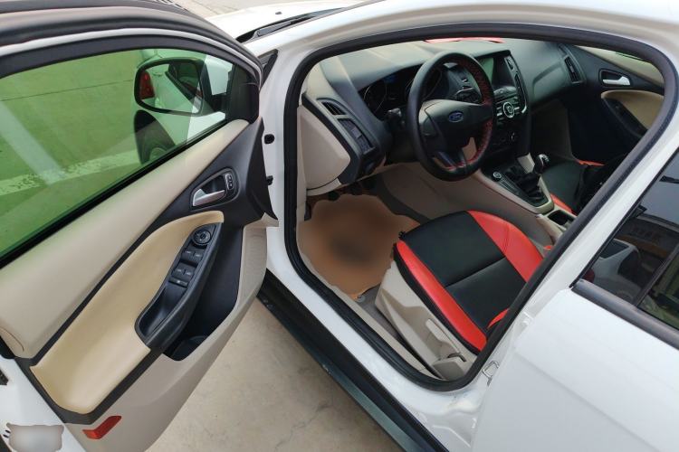 Used Ford Focus 2017 Sedan 1.6L Manual Comfort Plus SmartDrive Edition