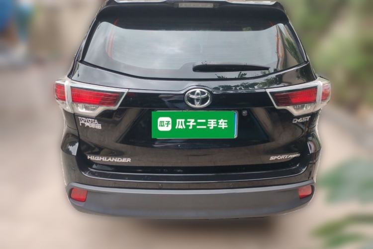 Used Toyota Highlander 2015 2.0T Four-Wheel Drive Luxury Edition 7-Seater Rear