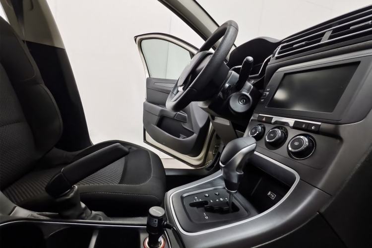 Used Citroen C4 Sega 2016 1.6L Automatic Comfort Model Interior 7