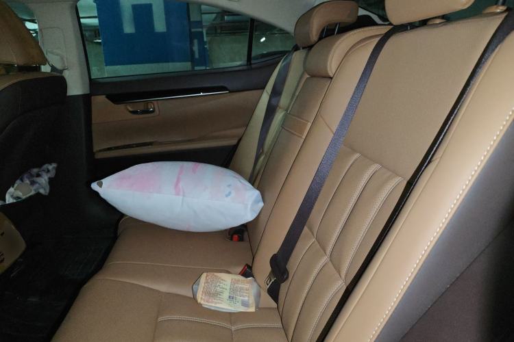 Used Lexus ES 2015 200 Elite Edition Left Rear Seat