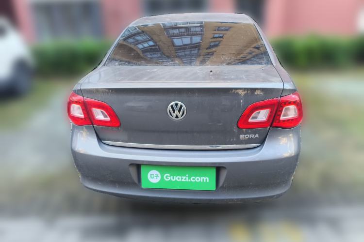Used Volkswagen Bora 2011 1.6L Manual Fashion Edition
