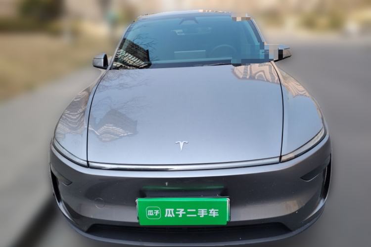 Used Tesla Model Y 2025 Rear-Wheel-Drive Version