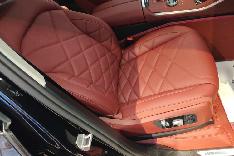 Used BMW X5 2026 Model, xDrive 30Li Prestige M Sport Night Package Right Front Seat