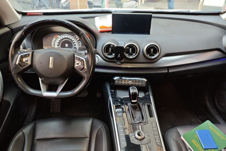 Used Wey VV7 2017 2.0T Ultra-Luxury Version
