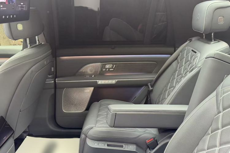 Used Nio ES8 2026 Model 6-seat Executive Signature Edition Interior 8