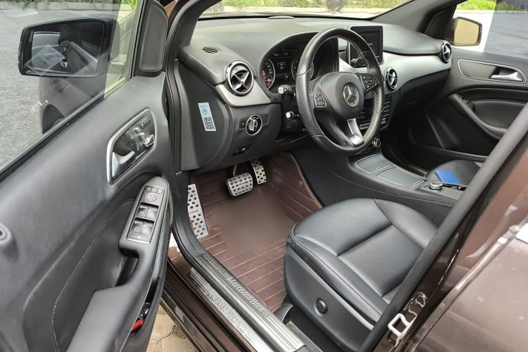 Used Mercedes-Benz B-Class 2015 B 200 Fashion Model Driver Seat