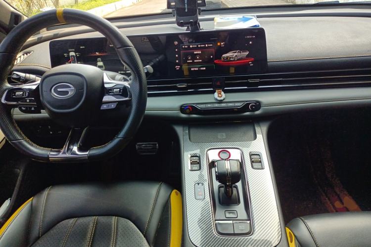 Used GAC Trumpchi EMPOW 2021 270T DCT J16 Version Center Console