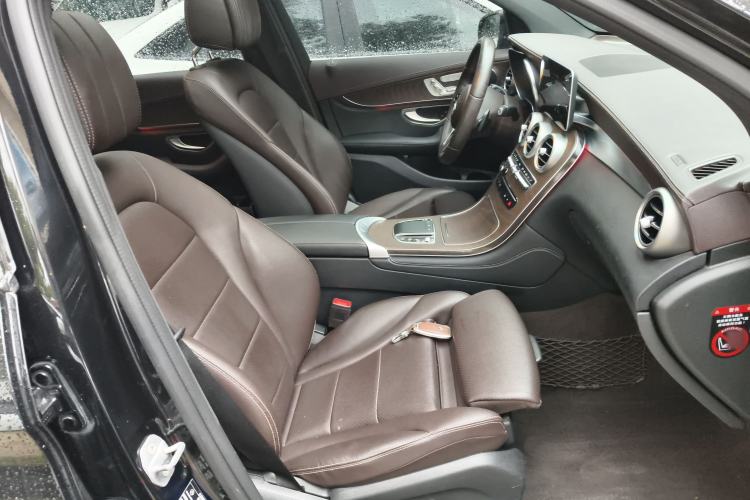 Used Mercedes-Benz GLC 2020 GLC 300 L 4MATIC Dynamic Edition Right Front Seat