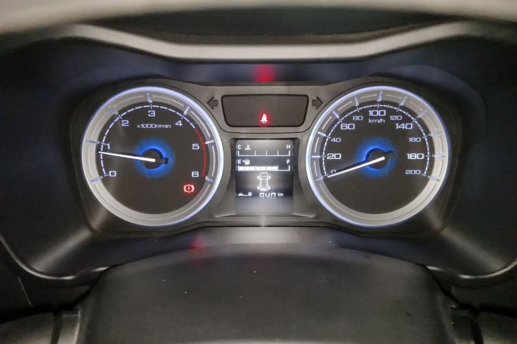 Used Isuzu JLM 2018 2.8T Classic Edition Two-Wheel Drive Progressive Version JE493ZLQ5F Instrument Cluster