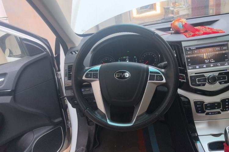 Used BYD e5 2016 300 Luxury Edition