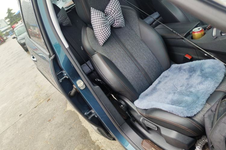 Used Peugeot 5008 2017 380THP 7-Seater Elite Edition Right Front Seat