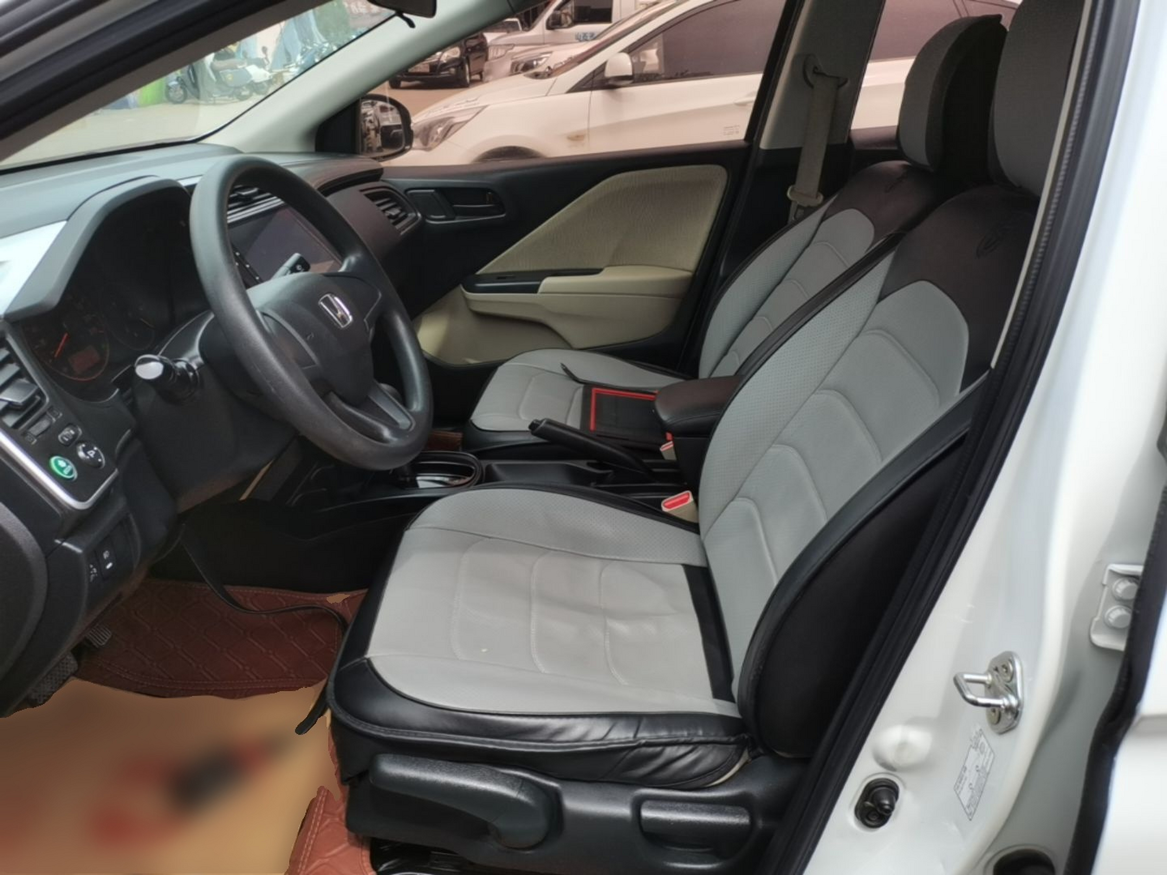 Interior delantero
