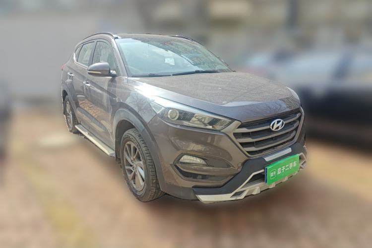 Used Hyundai Tucson 2015 2.0L Automatic Two-Wheel Drive Smart Version

