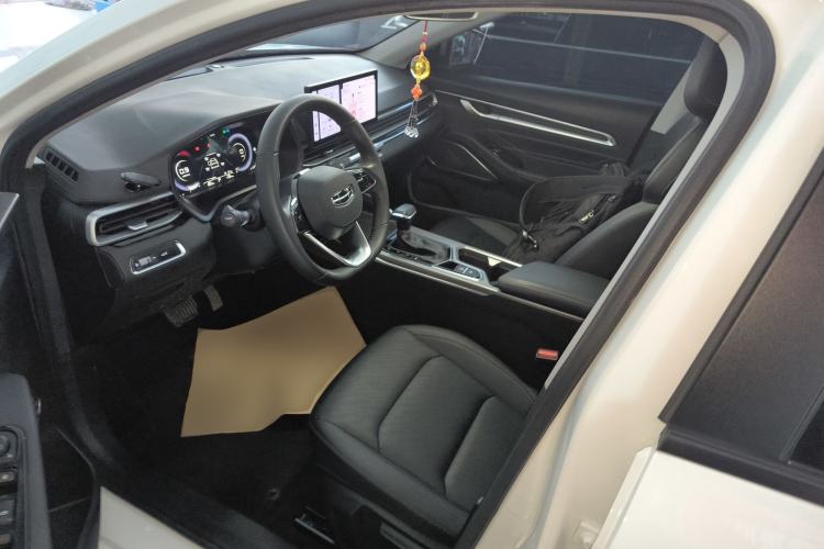 Used Geely Auto Emgrand 2023 4th Generation Champion Edition 1.5L CVT Luxury Model
