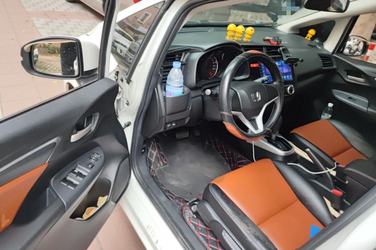 Used Honda Fit 2014 1.5L SE CVT Fashion Model