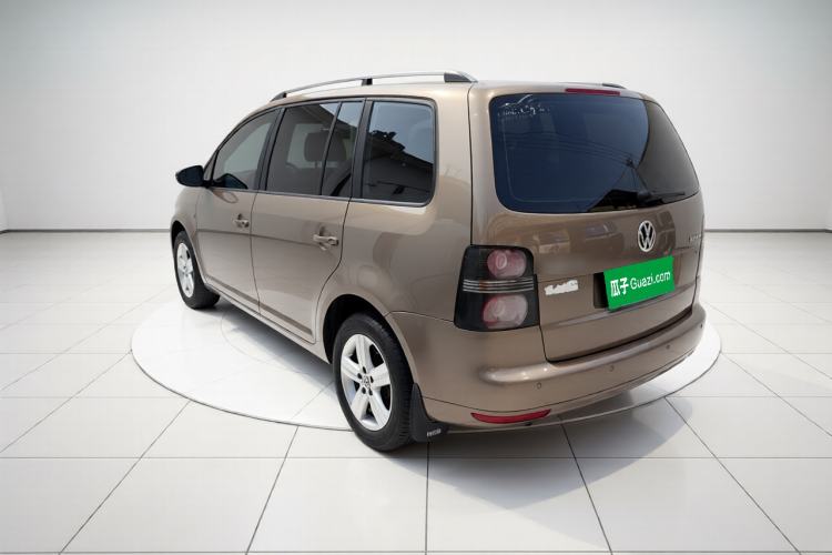 Used Volkswagen Touran 2015 1.4T Manual Fashion Edition 5-Seater