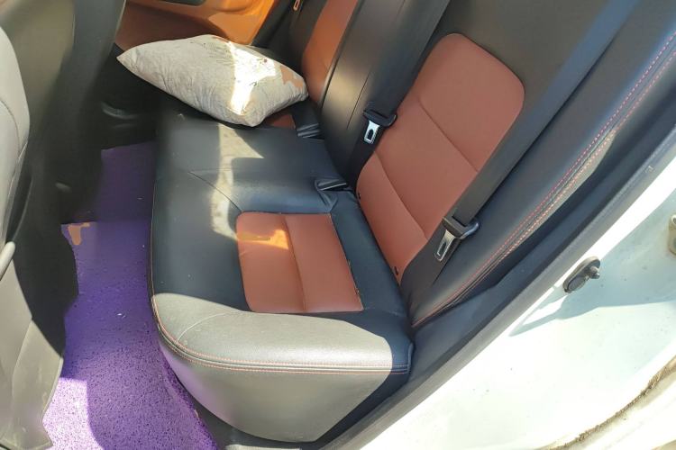 Used Geely Auto Diamond 2016 1.5L Manual Elite Version China IV Standard