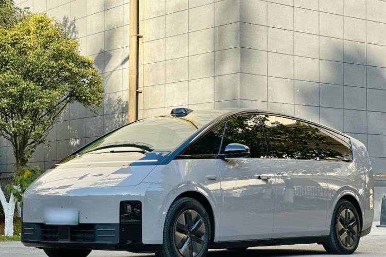 Used Li Auto MEGA 2024 Ultra Model