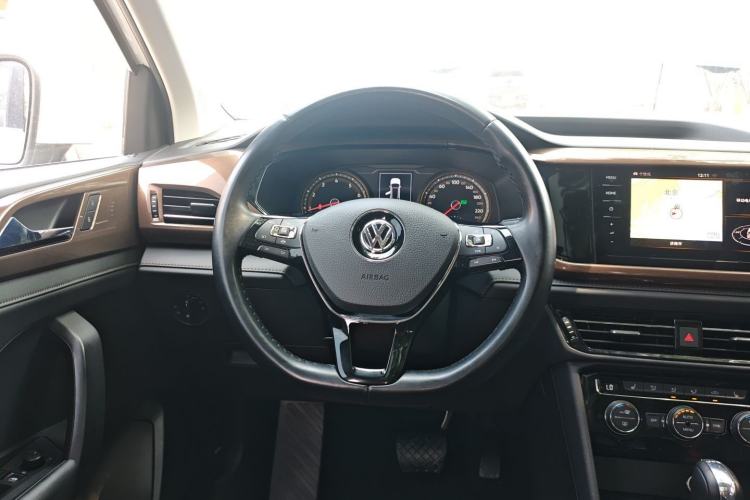 Used Volkswagen Tharu 2020 280TSI Two-Wheel Drive Luxury Plus Version China VI Standard Steering Wheel