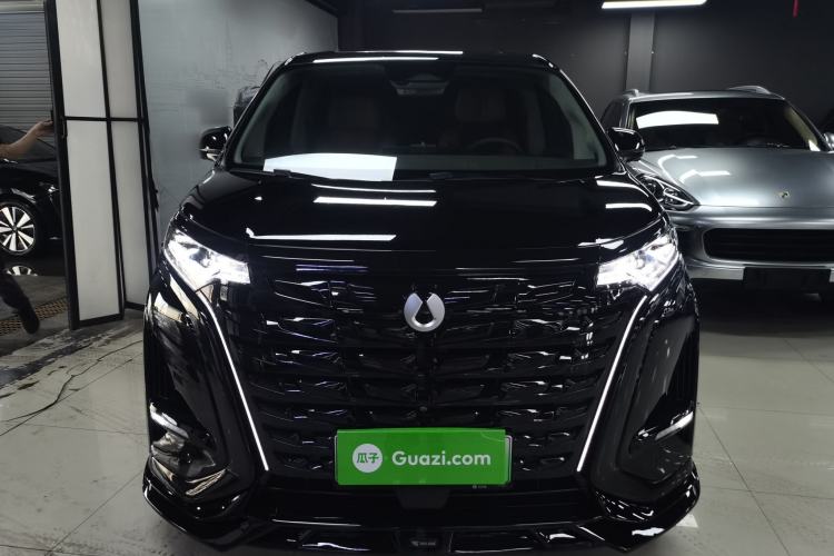 Used Denza D9 2022 DM-i 970 Four-Wheel Drive Prestige Model