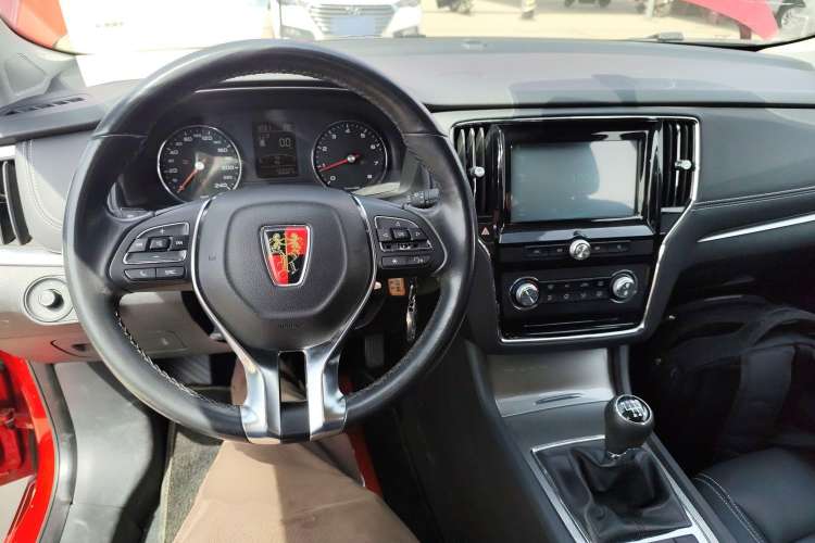 Used Roewe i6 2017 20T Manual Luxury Edition