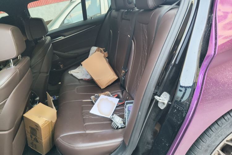 Used BMW 5 Series 2022 Restyled 540i Luxury Edition M Sport Package Left Rear Seat