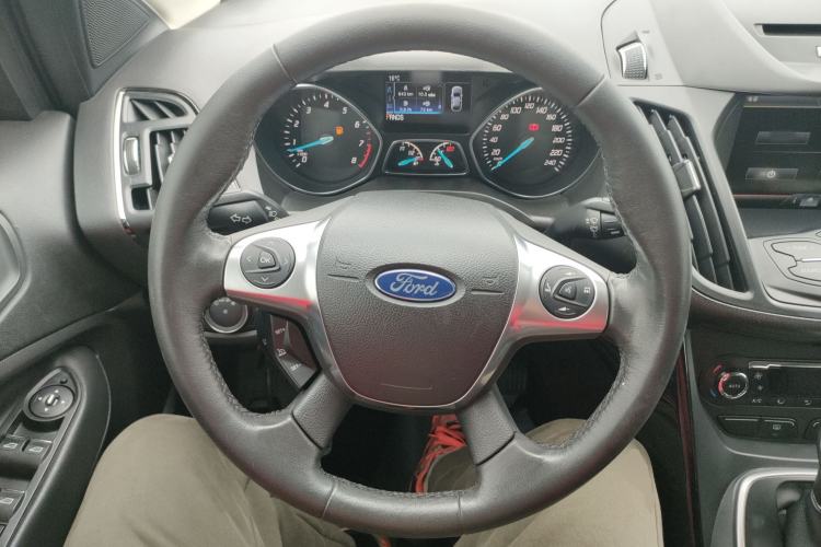 Used Ford Kuga 2015 2.0L GTDi Four-Wheel-Drive Sport Model
