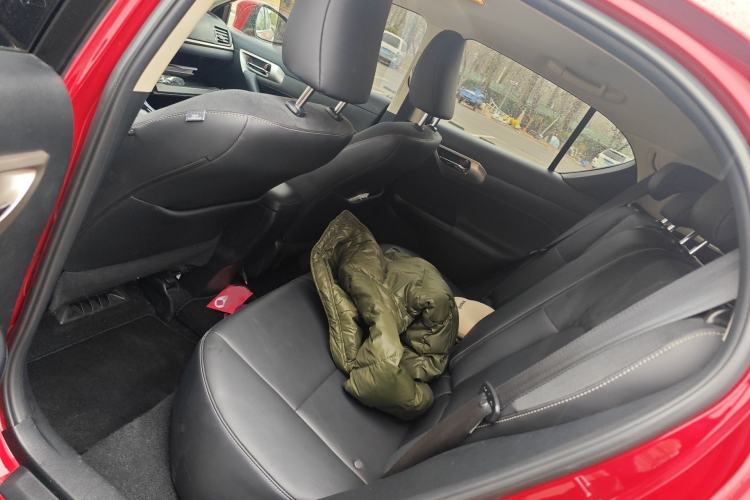 Used Lexus CT 2020 CT200h Comfort Edition Monochrome Interior 4